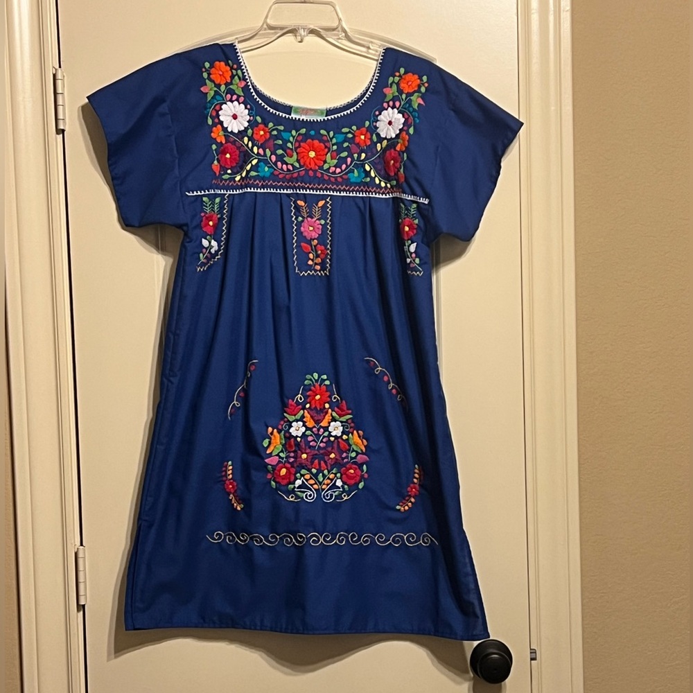Women’s Size Large Nativa Blue Mexican Dress with Floral Embroidery